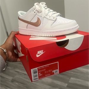Nike dunk low